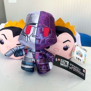 ⭐️ NEW YuMe DZNR Collectible Plush Transformers - Megatron 7 Inches
